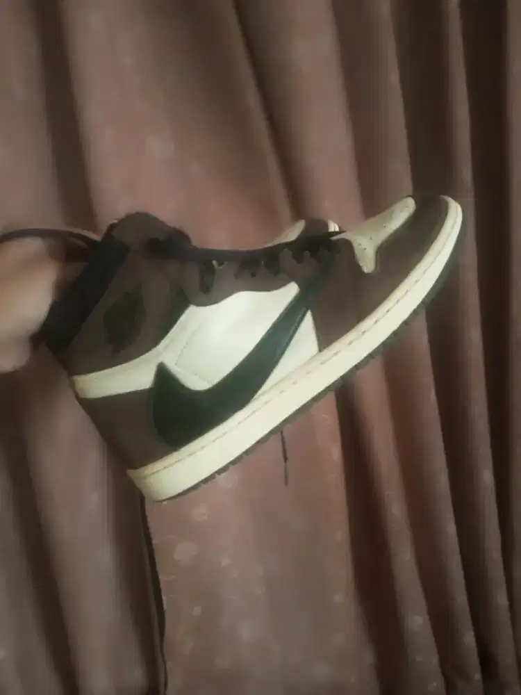 Nike aj 1 travis scott sIze 44 mulus original