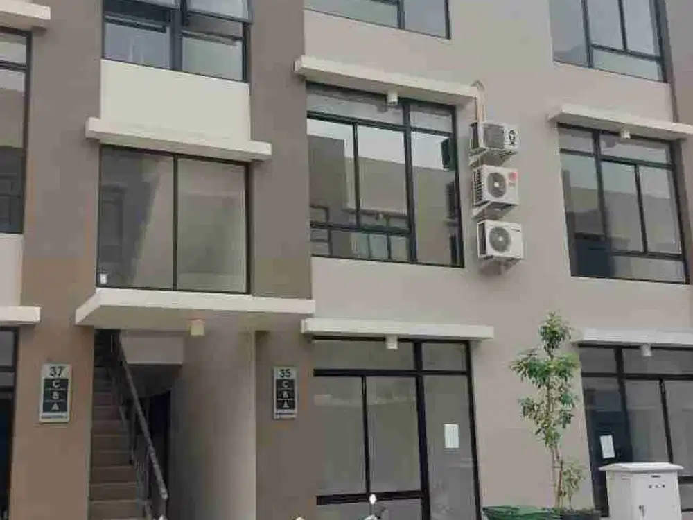 Condohouse Green Royal