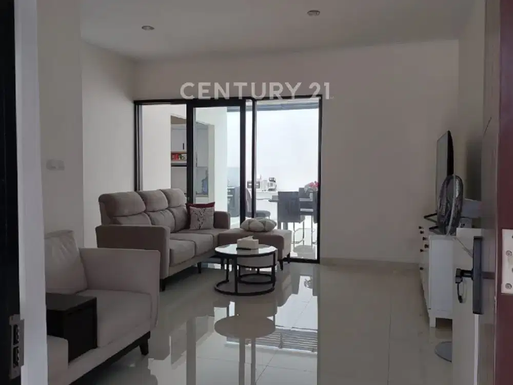 Rumah Luxury Di Taman Kopo Indah V Cluster Sherwood