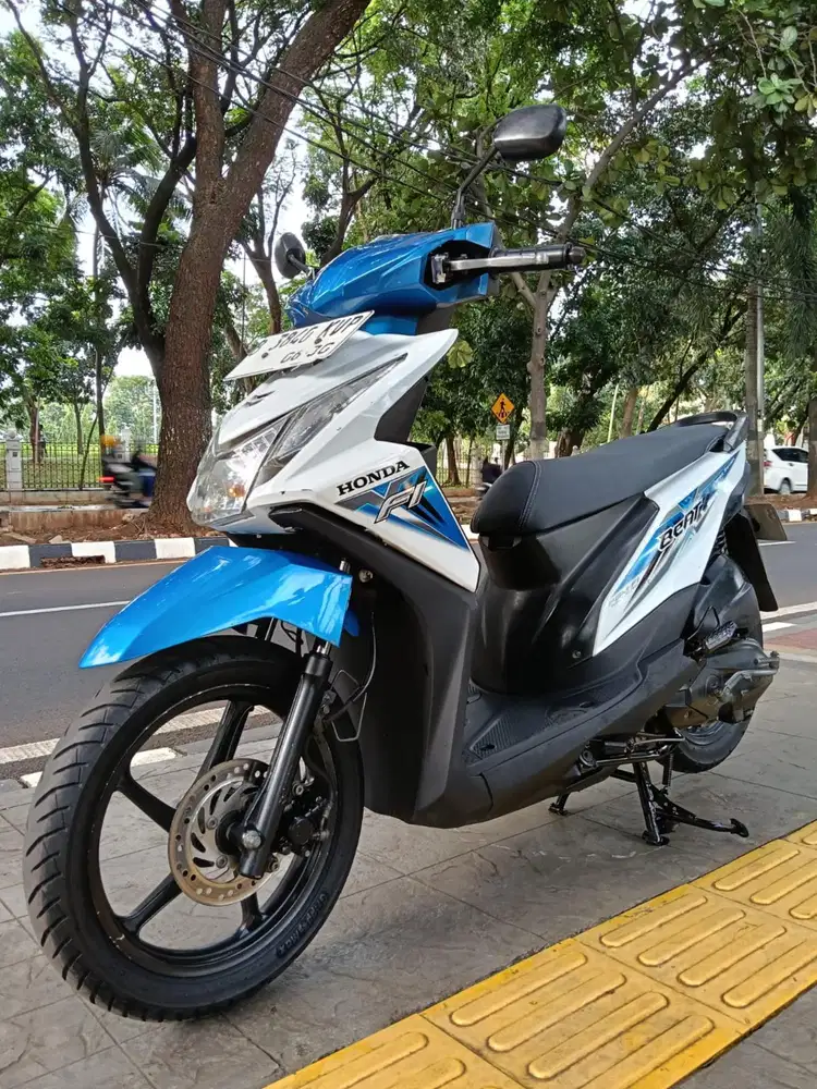 DIJUAL CASH HONDA BEAT CW CBS FI THN 2015 PAJAK IDUP SIAP PAKAI