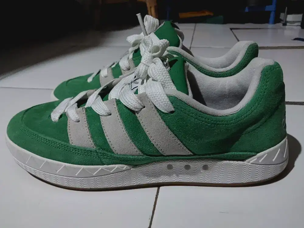 Sepatu Adidas Second