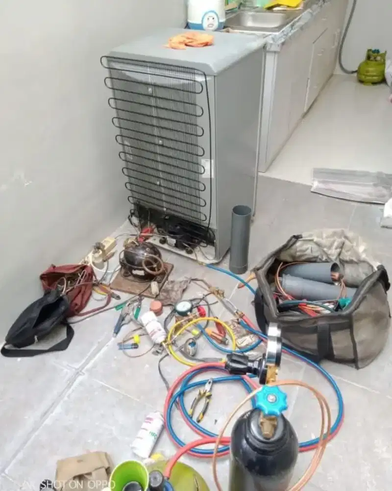 SERVICE AC, KULKAS, FREEZER, SHOWCASE, MESIN CUCI, POMPA AIR