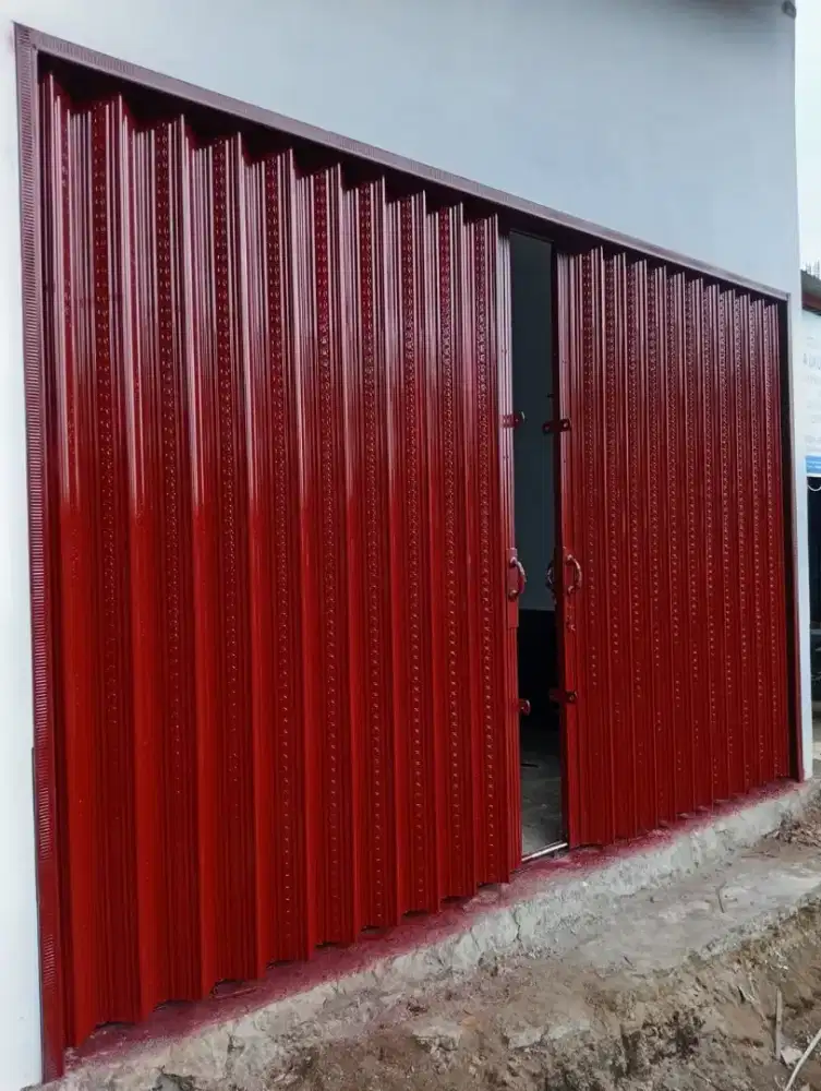 Pintu folding gate rolling door