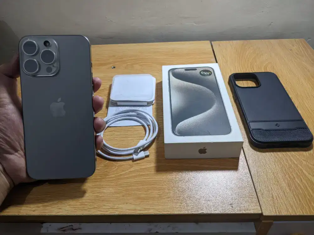 iPhone 15 Pro Max 256GB iBox