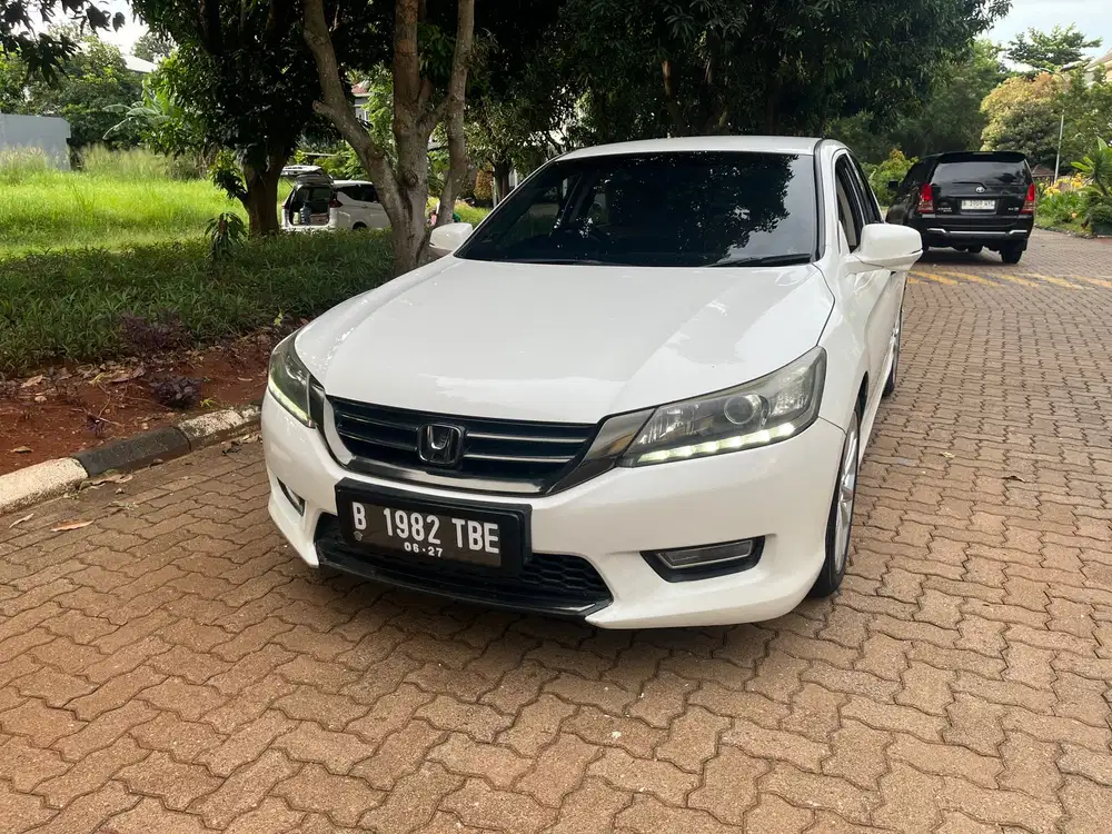 Honda Accord 2013 Bensin
