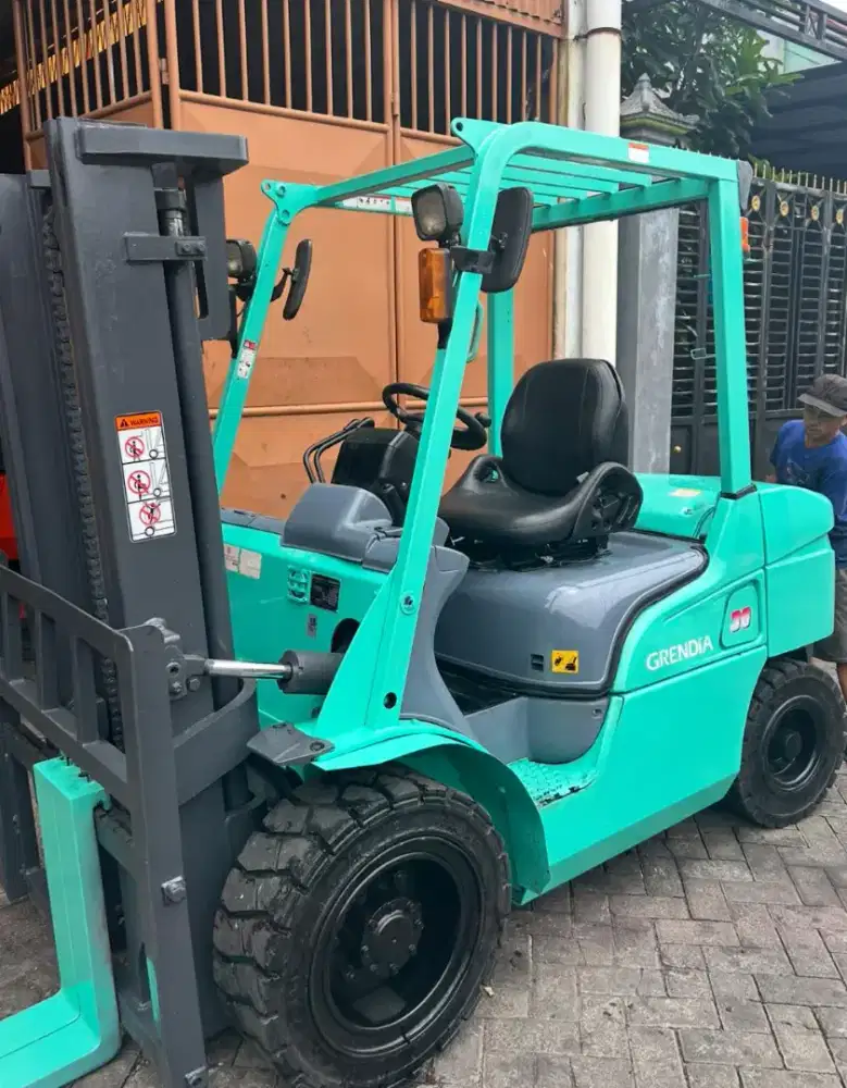 FIRKLIFT BEKAS MITSUBISHI GRENDIA 3 TON