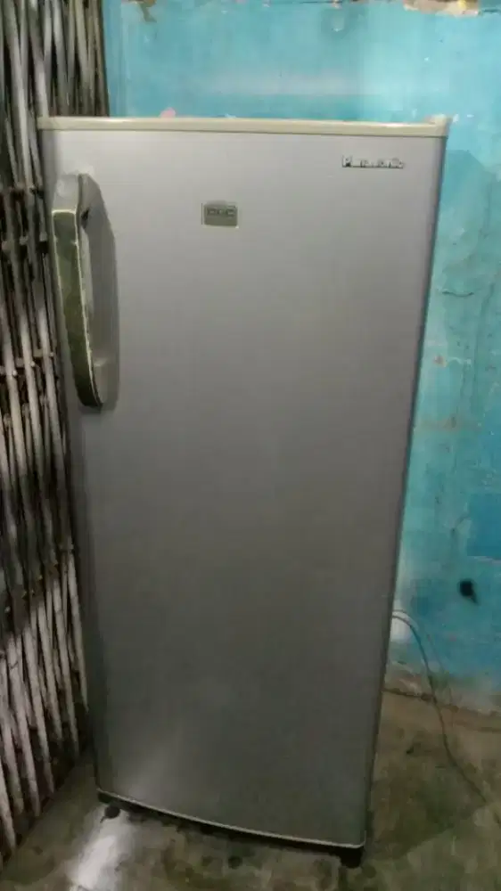 Kulkas panasonic 1 pintu