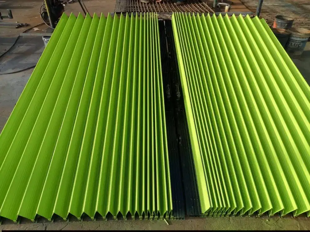 Pintu folding gate rolling door