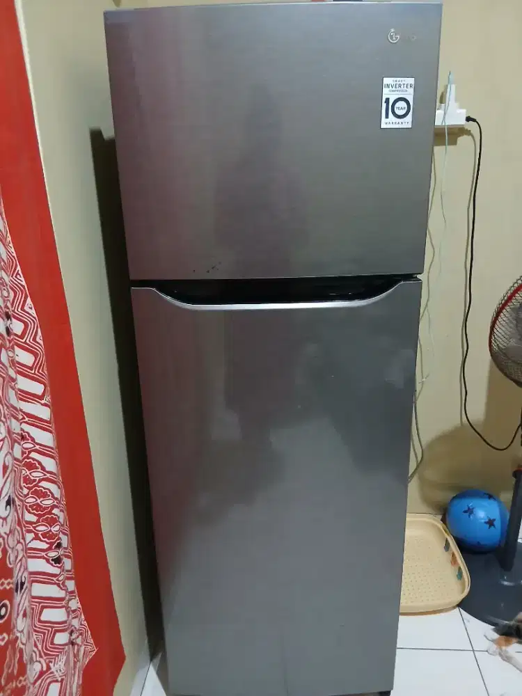 Kulkas 2 pintu LG Inverter