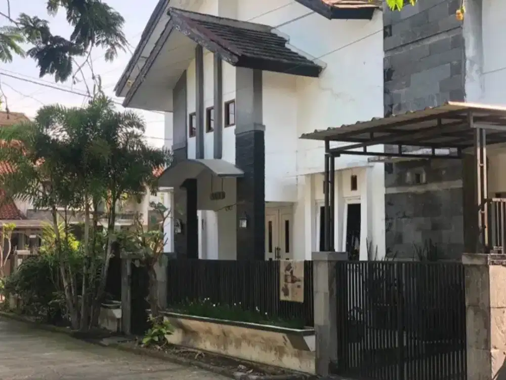Murah! Rumah bagus siap huni di komplek taman persada margahayu Bandung