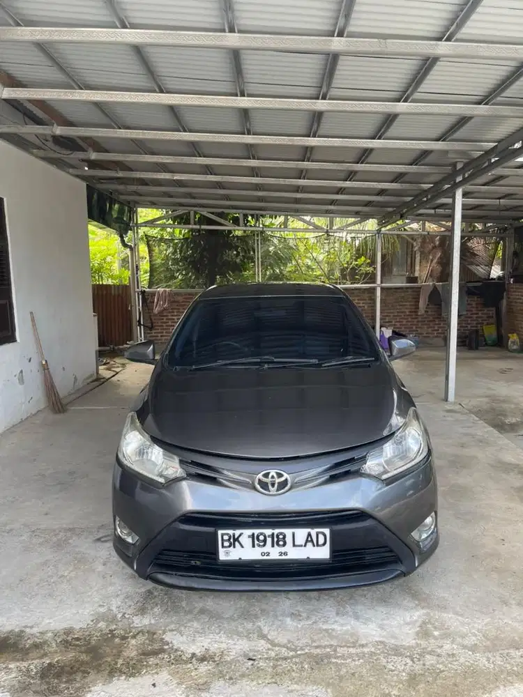 Jual vios Limo 2013