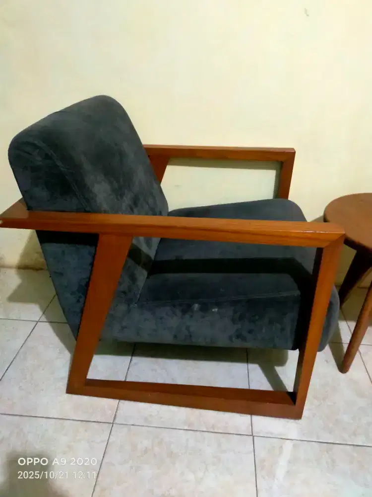 Kursi sofa single