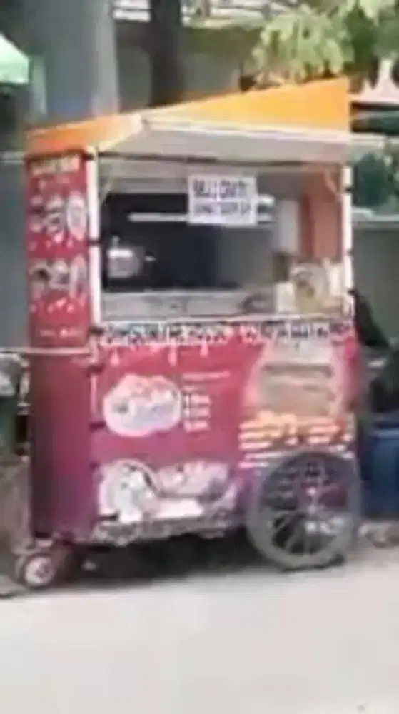 Lowongan pekerjaan Jaga stand Lumpia Beef