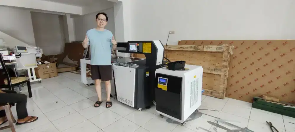 Mesin Laser YAG Welding 300W 2IN1