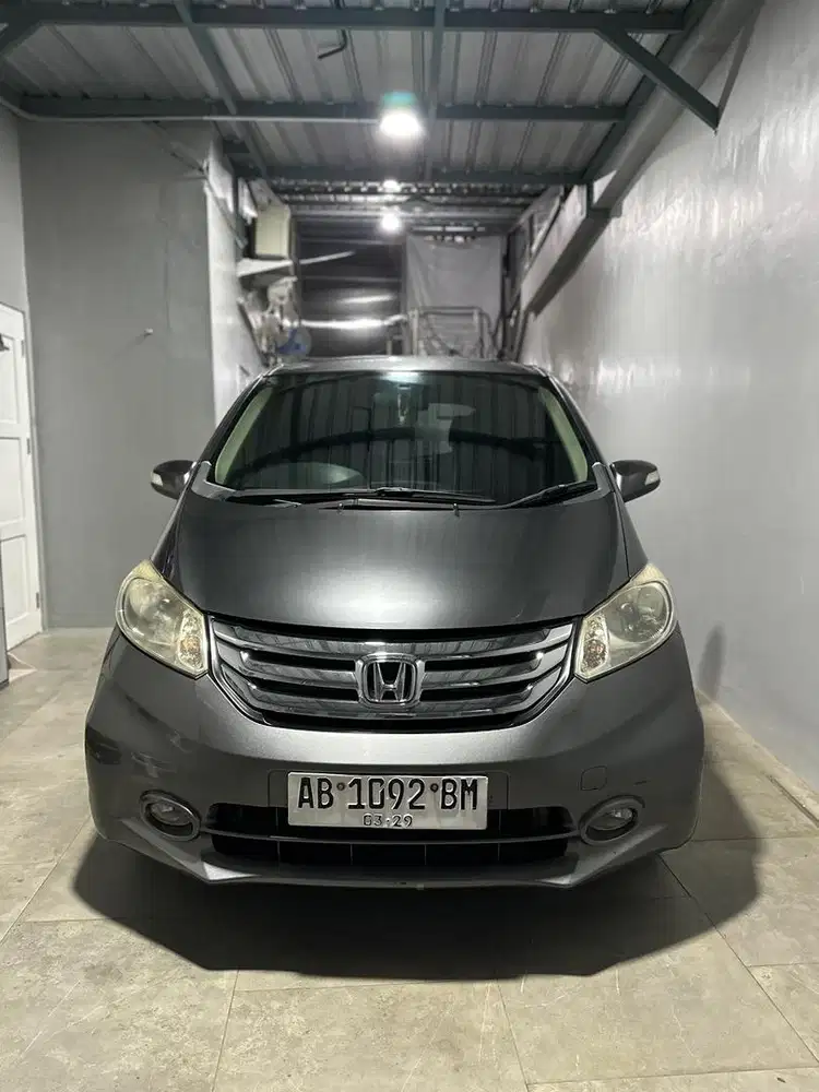 Honda Freed 2014 1.5 E PSD AT