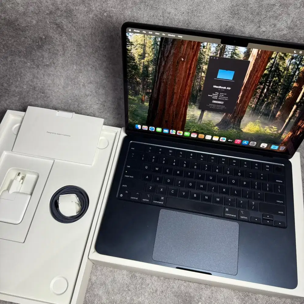 Macbook Air M2 16/256GB Midnight Garansi 24/08/2026 BH 100 CC 14 Ibox