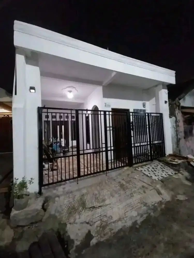 Dijual murah rumah di Kaliabang Tengah Bekasi Utara kota Bekasi