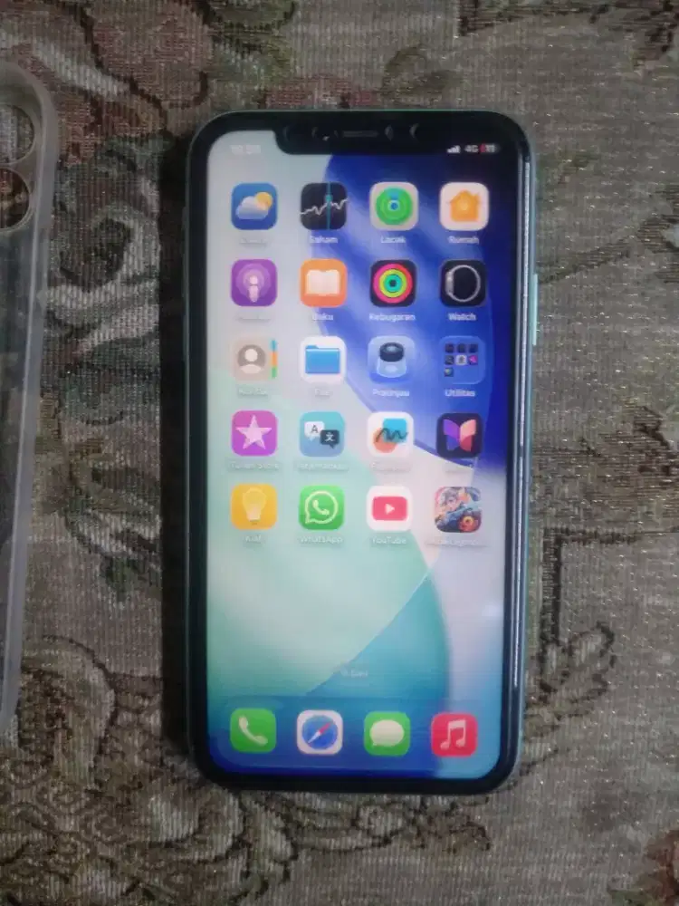 Iphone 11 128gb inter sinyal aman al operator Hp+kabel data aja
