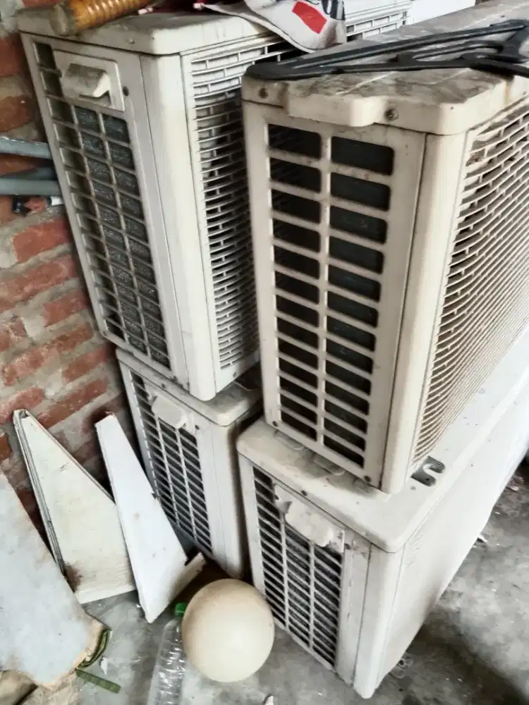 Dijual AC seken 4 unt merk( panasonic 1 unit+ National  3unit 3/4 pk)