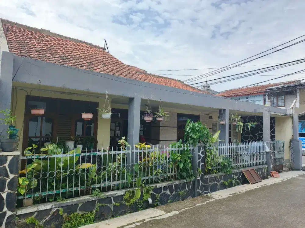 Rumah Hitung Tanah Sayap Logam Dekat Exit TOL Buah Batu