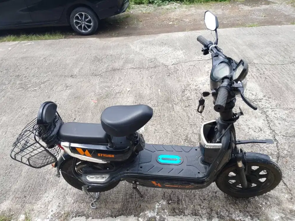 Jual Sepeda Listrik Sunrace Stylish dgn aksesoris roda samping