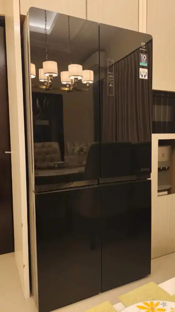 Electrolux Kulkas 4 Pintu 496L EQE4905A-B TasteLock Cooling 360