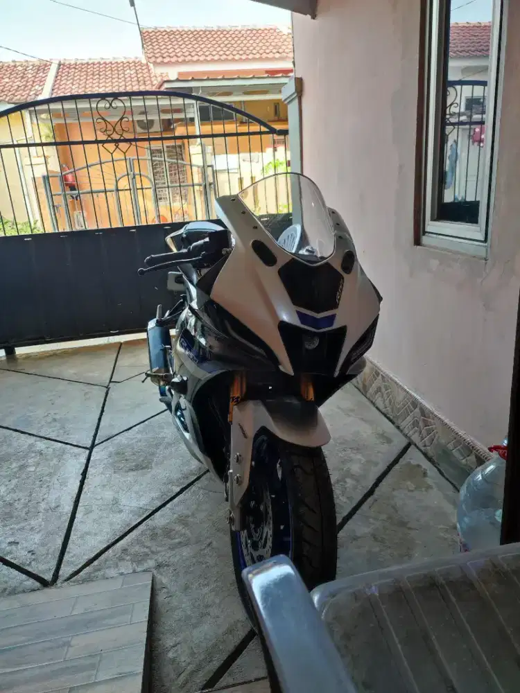 Yamaha R15M V4 ABS spesial edition