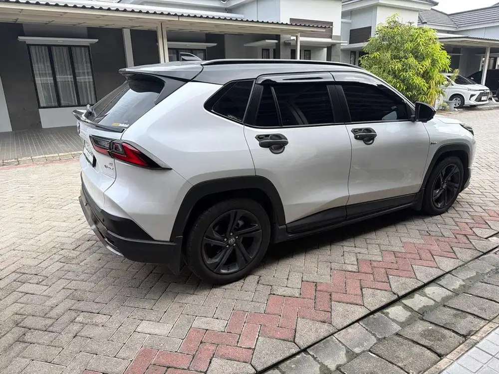 Yaris cross hybrid  tss type GR package