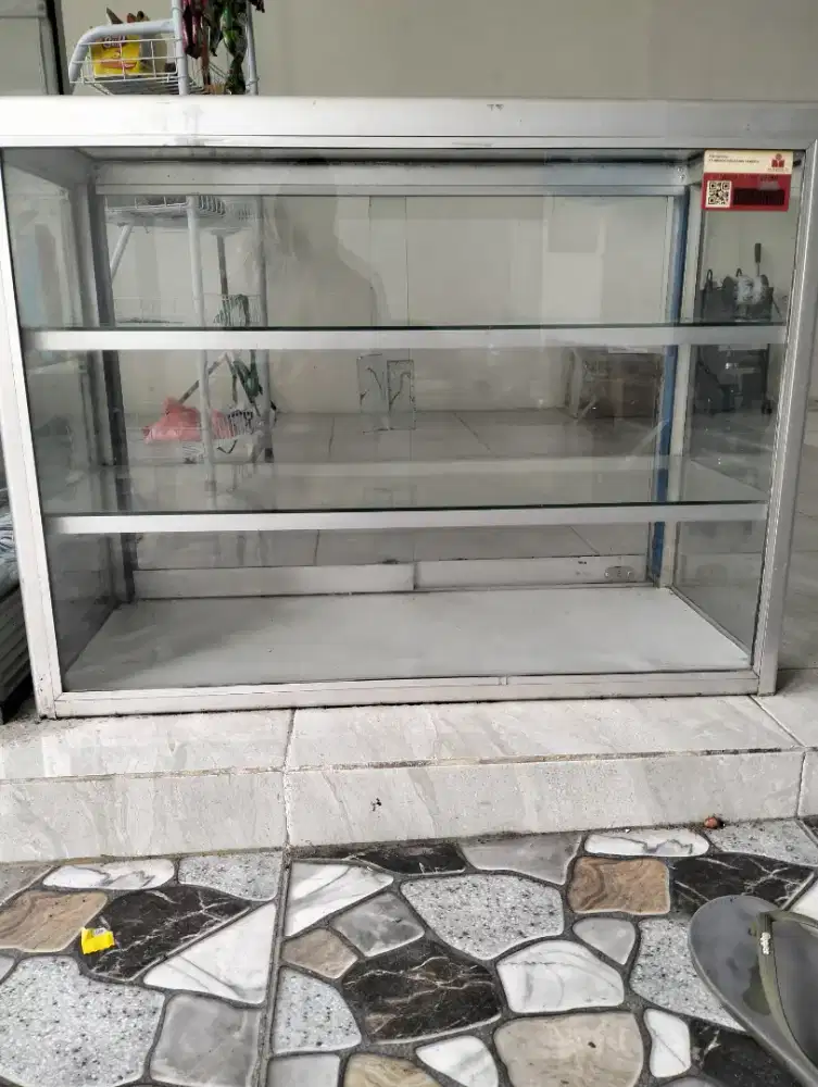 Etalase toko kaca dan etalase y/rokok