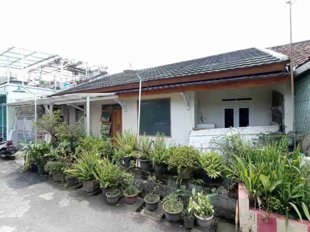 Dijual Rumah Lama Murah Pisan, Hitung Tanah di Kiaracondong, Kircon blkg Samsat