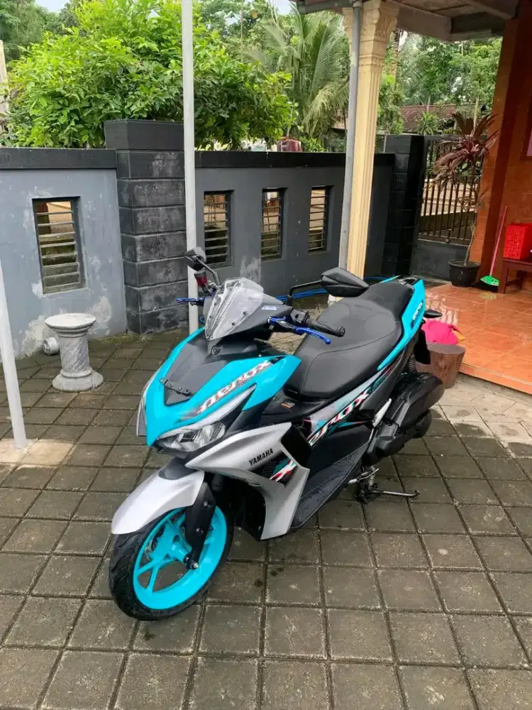 Yamaha Aerox 155 Connected ABS Silver Cyan Mulus Terawat, Pajak Hidup!