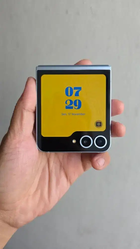 Samsung flip 6 512gb sein like new