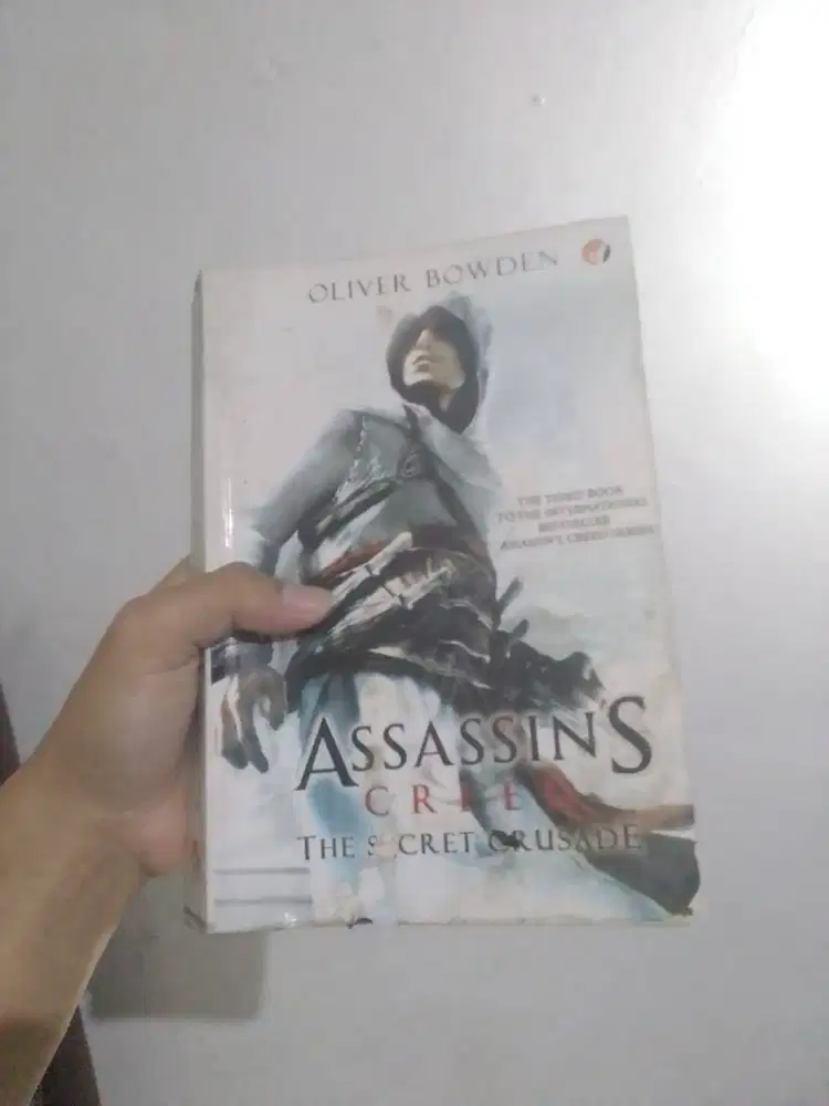 Buku Assassin Creed. COD Stasiun JABODETABEK. Novel Fiktf