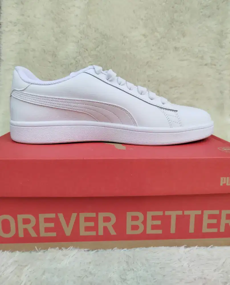 Jual sepatu sneakers pria puma smash v2 no 41 baru original murah saja