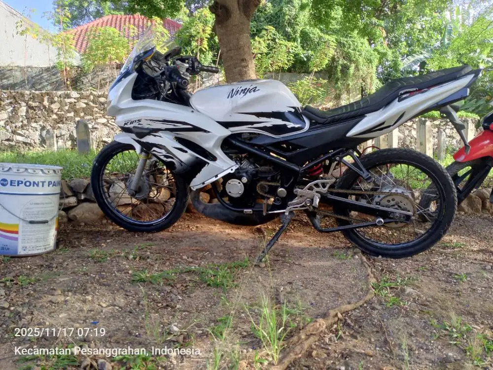 Ninja rr th 2012 putih