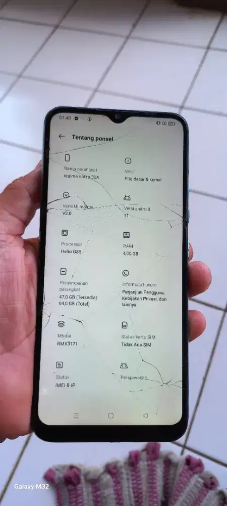 Realme narzo 30A.  4/64. Mnus lcd retak norml smua