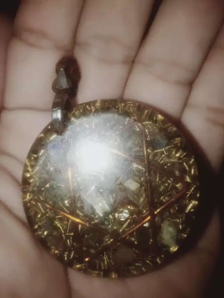 Kalung aura kehidupan argononite