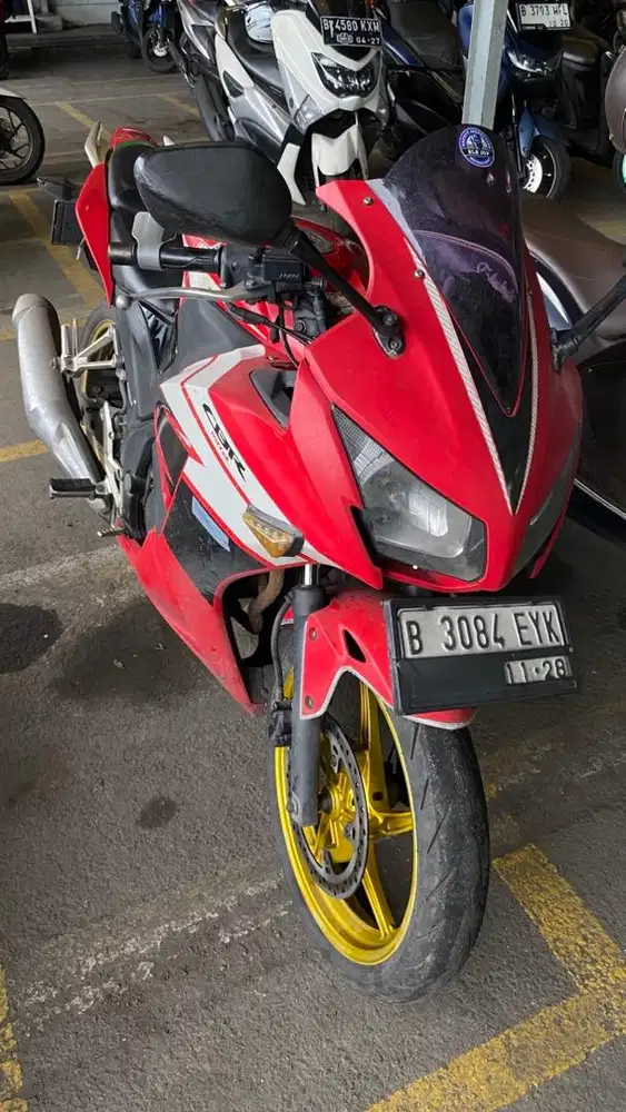 Jual CBR150R k45 Tahun 2014