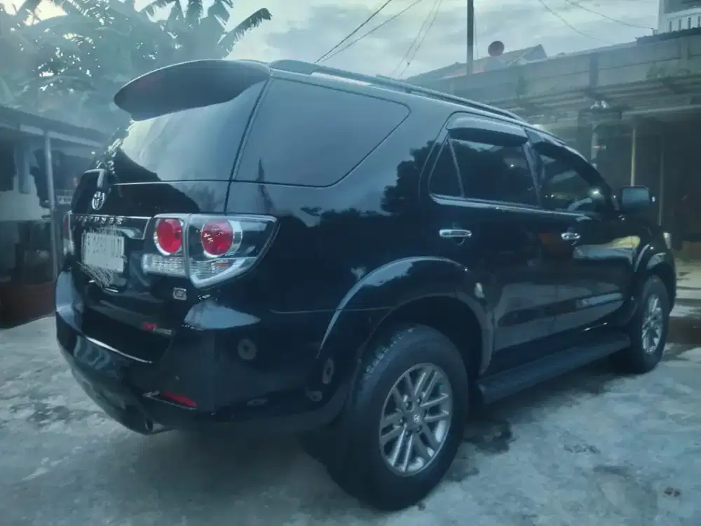 Toyota Fortuner VNT 2015 Automatic Hitam OriginalKoleksi TRD VRZ