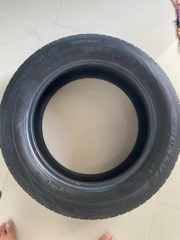 Ban 185/65 R15 ,  Rp : 300.000