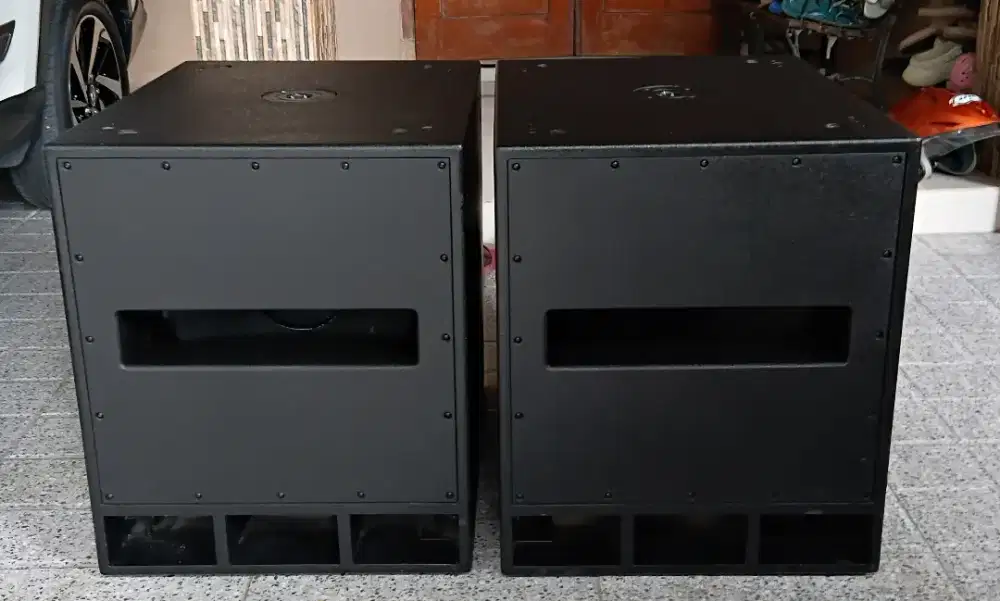 Subwoofer active huper srp118se 95% mulus sekali like.new