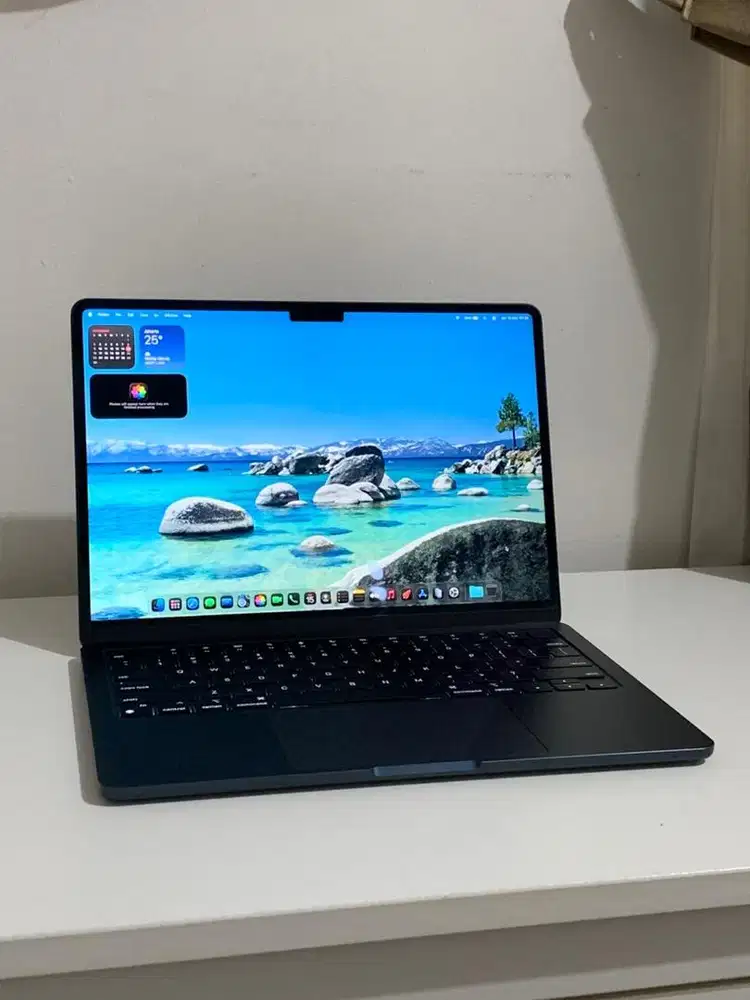 MacBook Air 2024 M3 13 inch 8/256