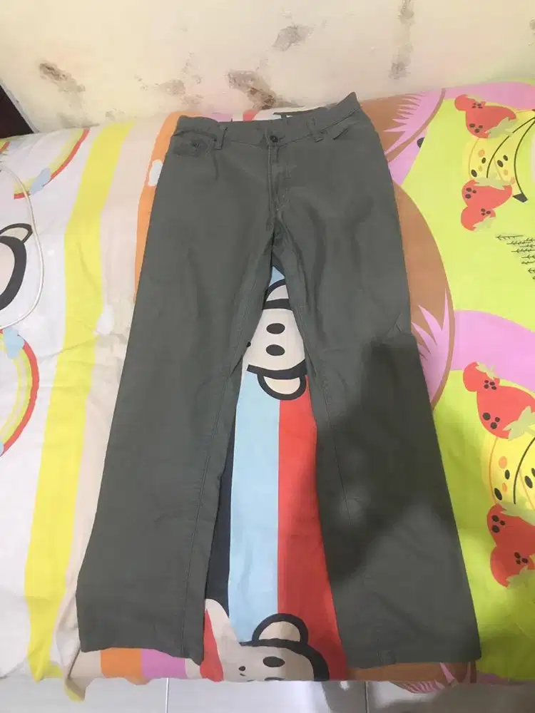 Celana uniqlo jeans