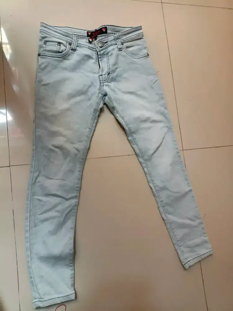 Celana Jeans Reguler Fit