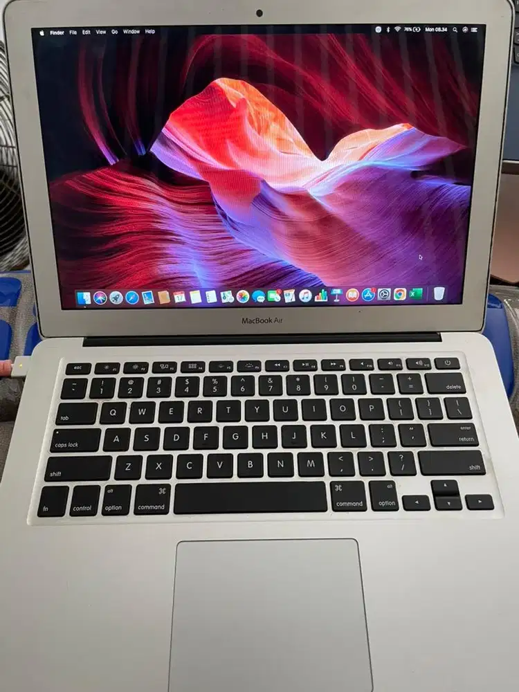 MACBOOK AIR 13inch 2017 JUAL CEPAT