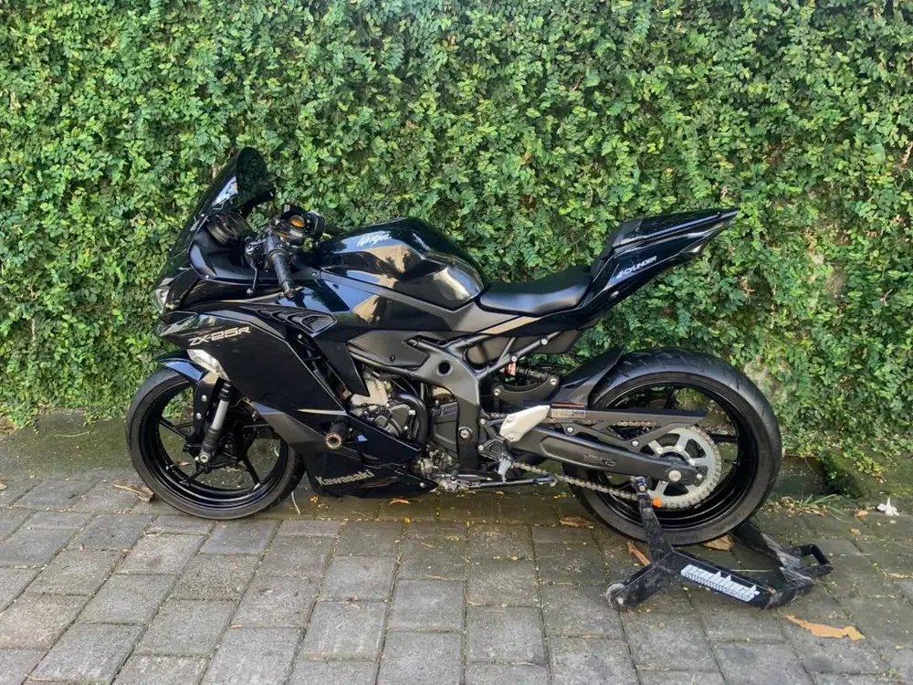 ZX25r non abs 2022