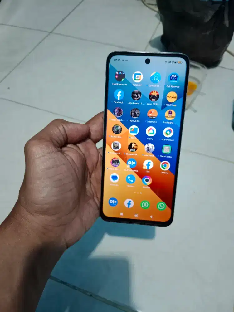 Jual HP Poco M6
Spesifikasi:
- Jaringan: 4G LTE
- RAM: 8GB/256GB
