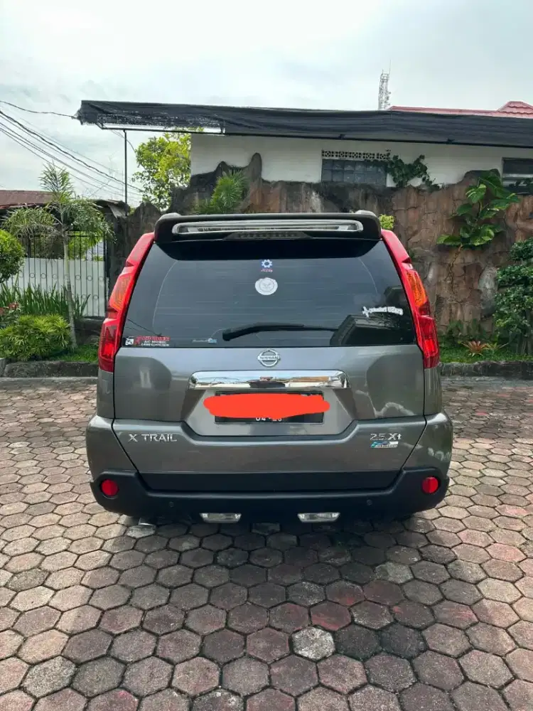 Dijual Nissan Xtrail  2.5 CVT AT  2011 Tangan Pertama