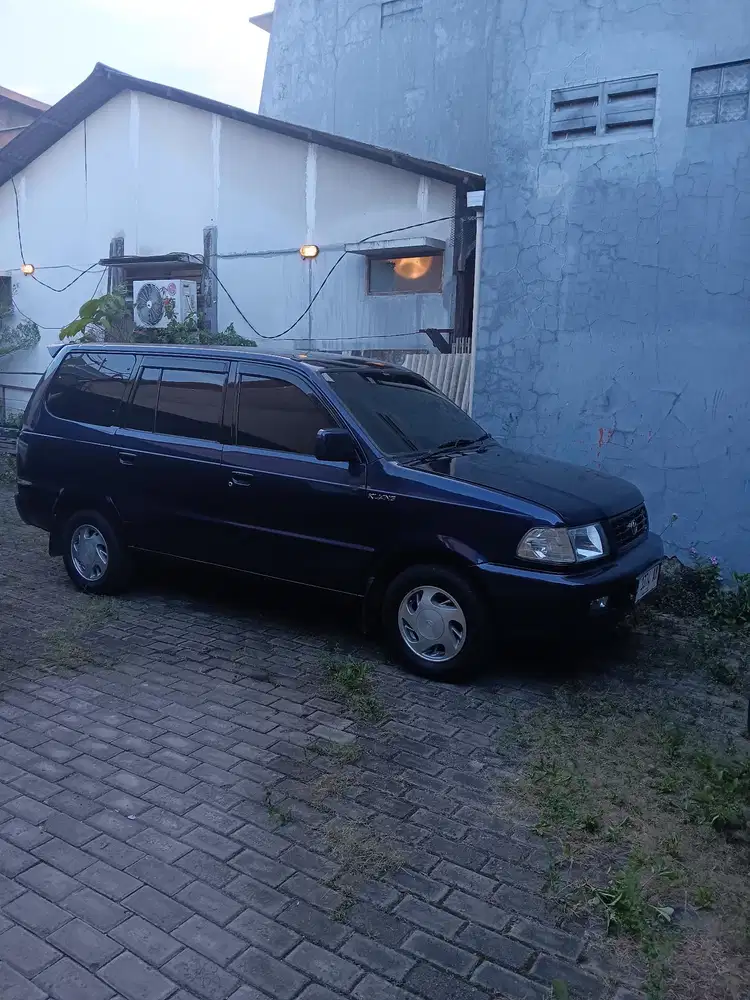 Toyota Kijang 2000 Bensin