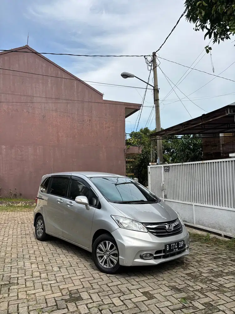 Honda Freed SD 2014 CASH